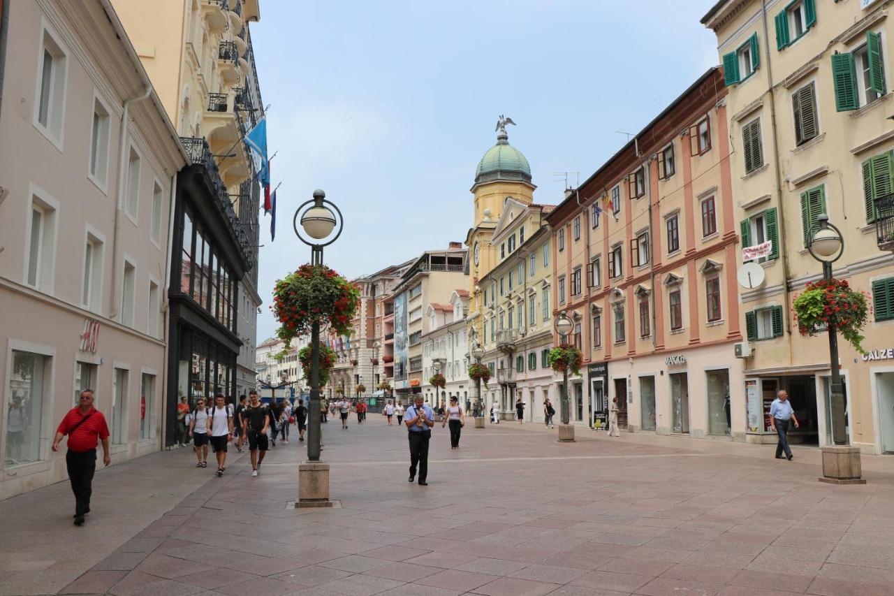 Modern Apartment In The Centre Rijeka Exterior foto